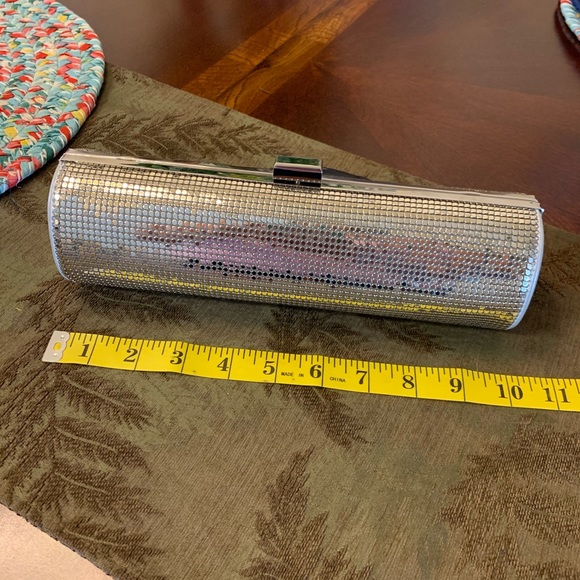 Whiting & Davis Clutch ✴️ - Picture 5 of 7